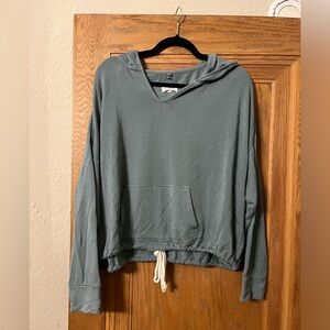 Lou & Grey Signaturesoft Plus Cropped Hoodie - Turquoise/Teal
